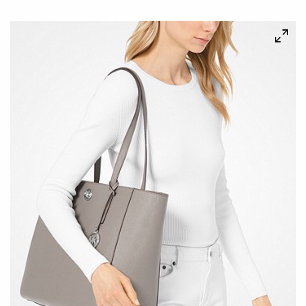 Like new Michael kors tote bag